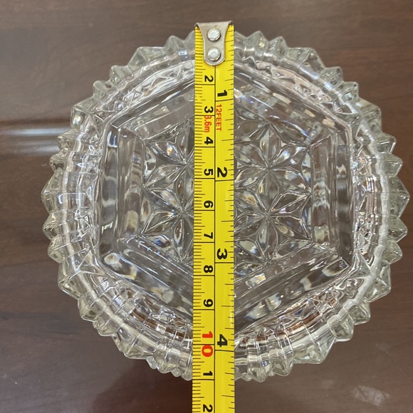 Anchor Hocking Round Crystal Trinket Box with Lid - Picture 8 of 8